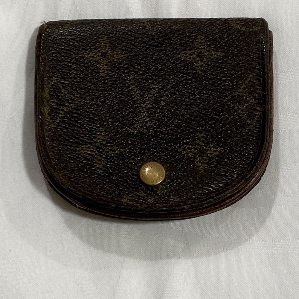 Louis Vuitton coin wallet